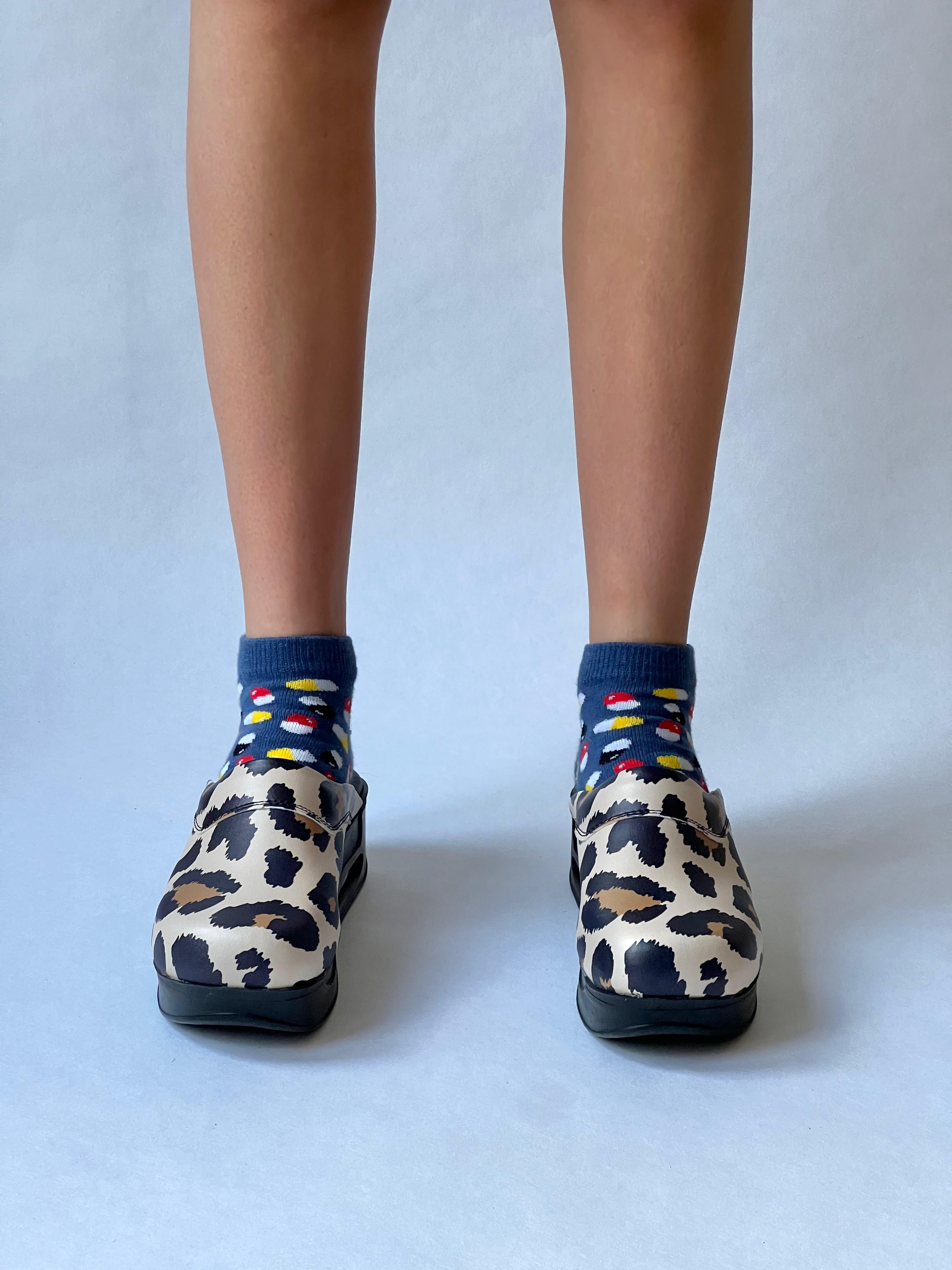 "Panther" AirMeds Clogs