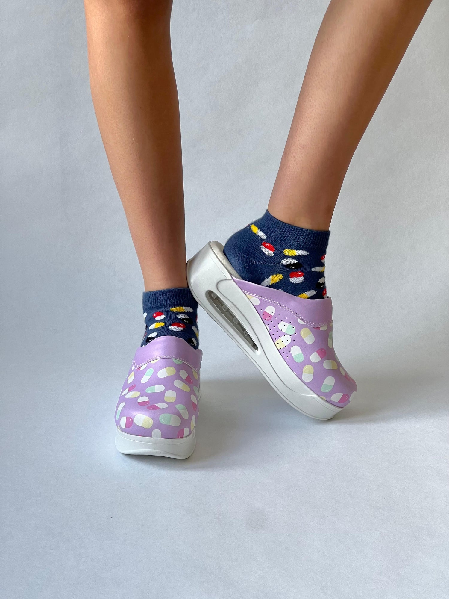 Medikamente | Pillen Lila Airmeds Clogs